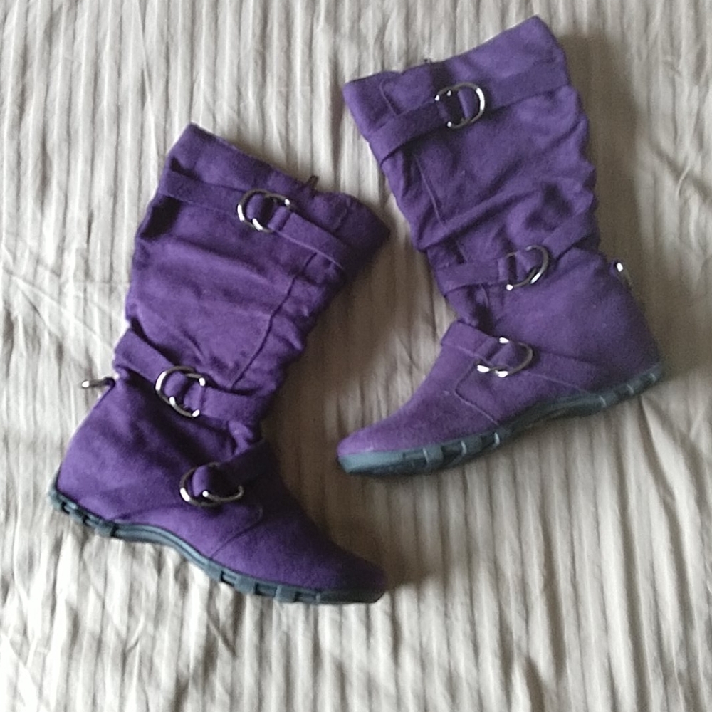 Like new purple buckle faux suede boots